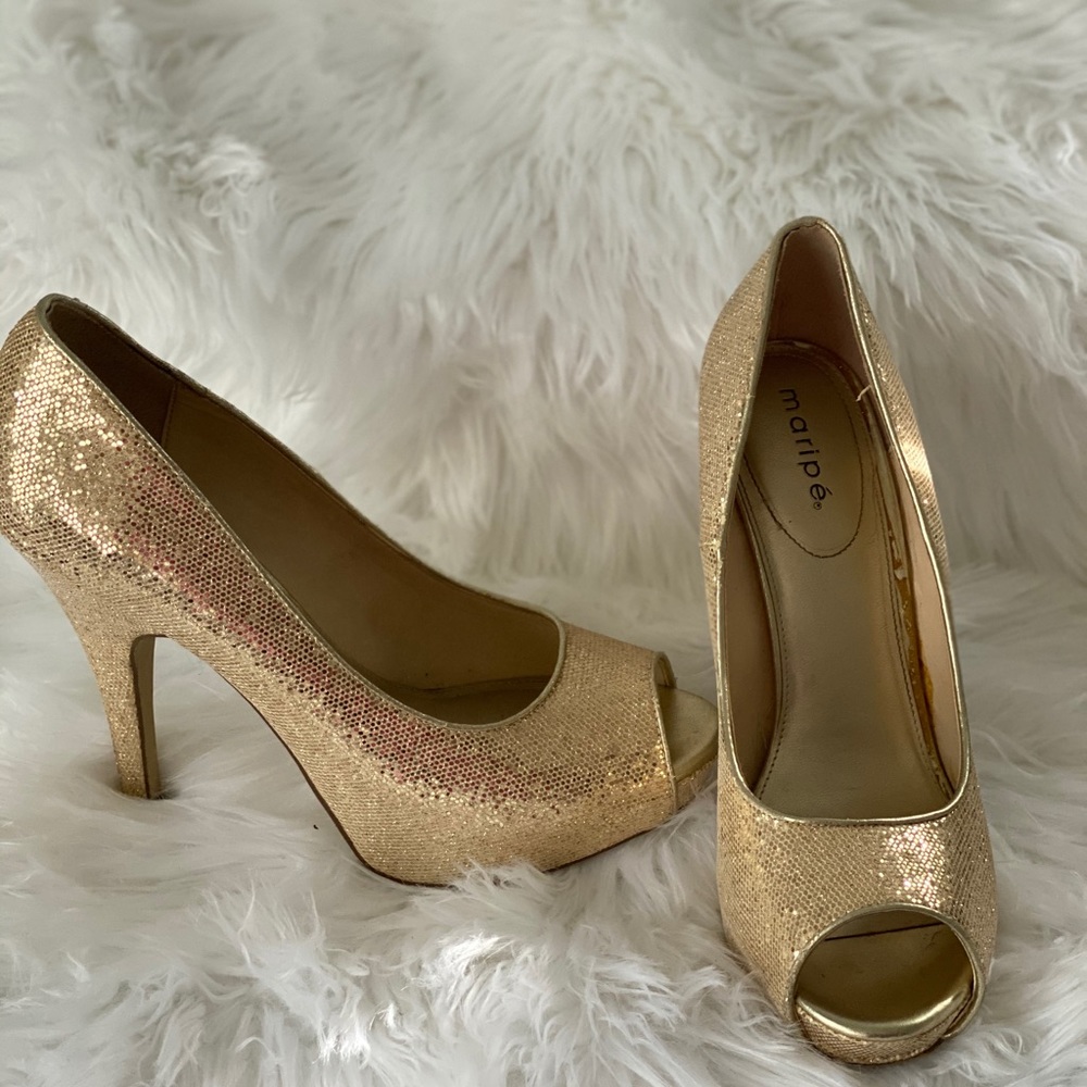 Gold Maripe heels